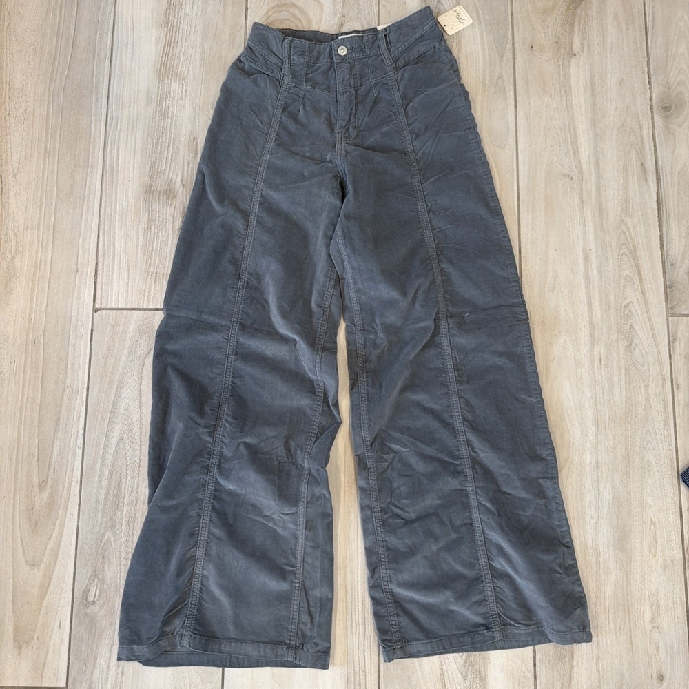 We The Free Women's Wide-Leg Corduroy Pants Light Grey High Rise Pockets Size 29 - Picture 1 of 6